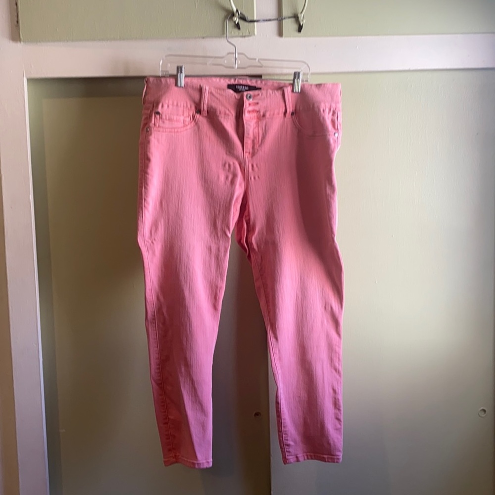 Torrid salmon color jeggings